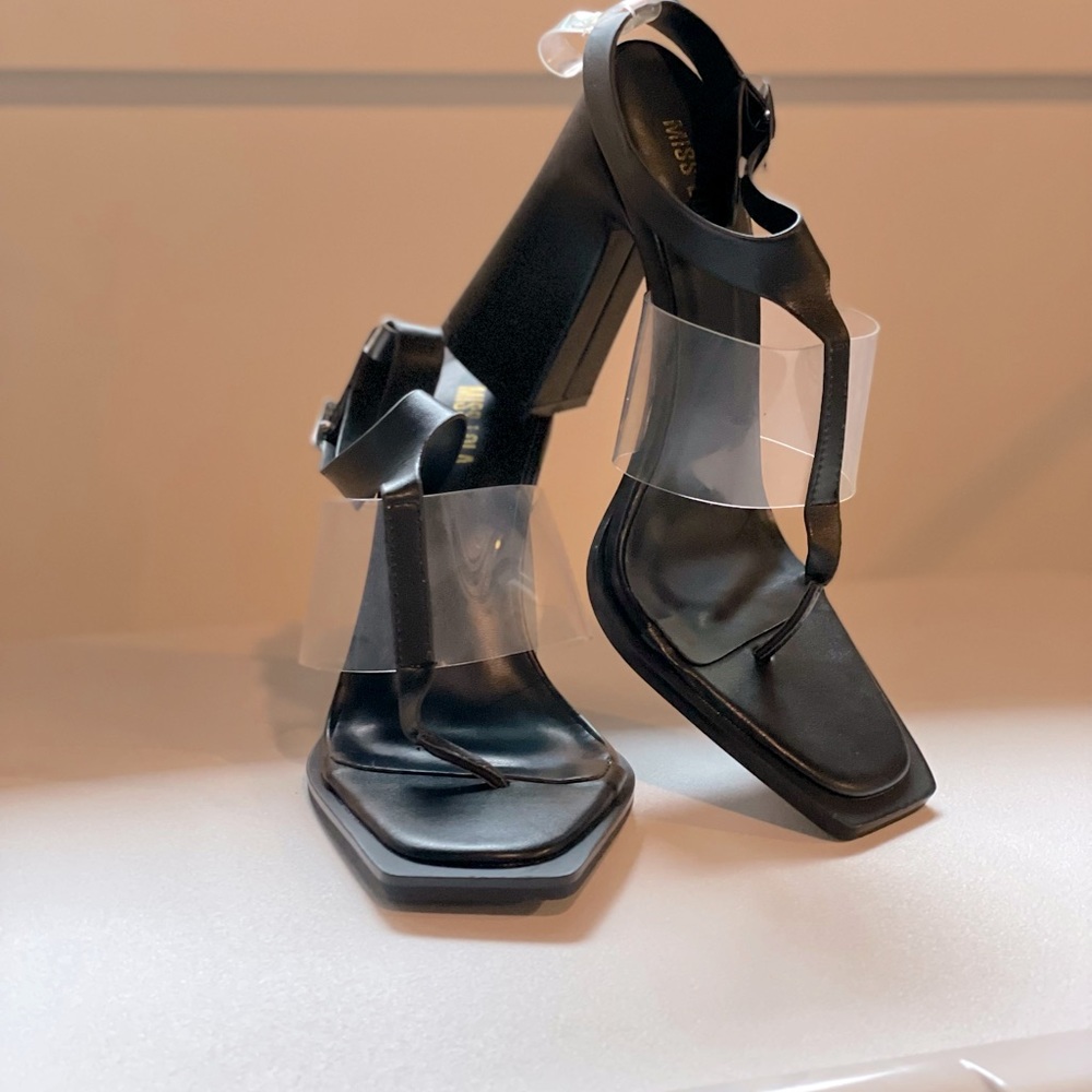 High heel black sandal